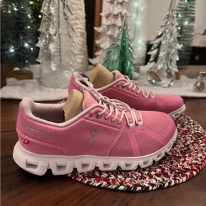 On Cloud Women's Pink Cloud 6 Sneakers size 9.5